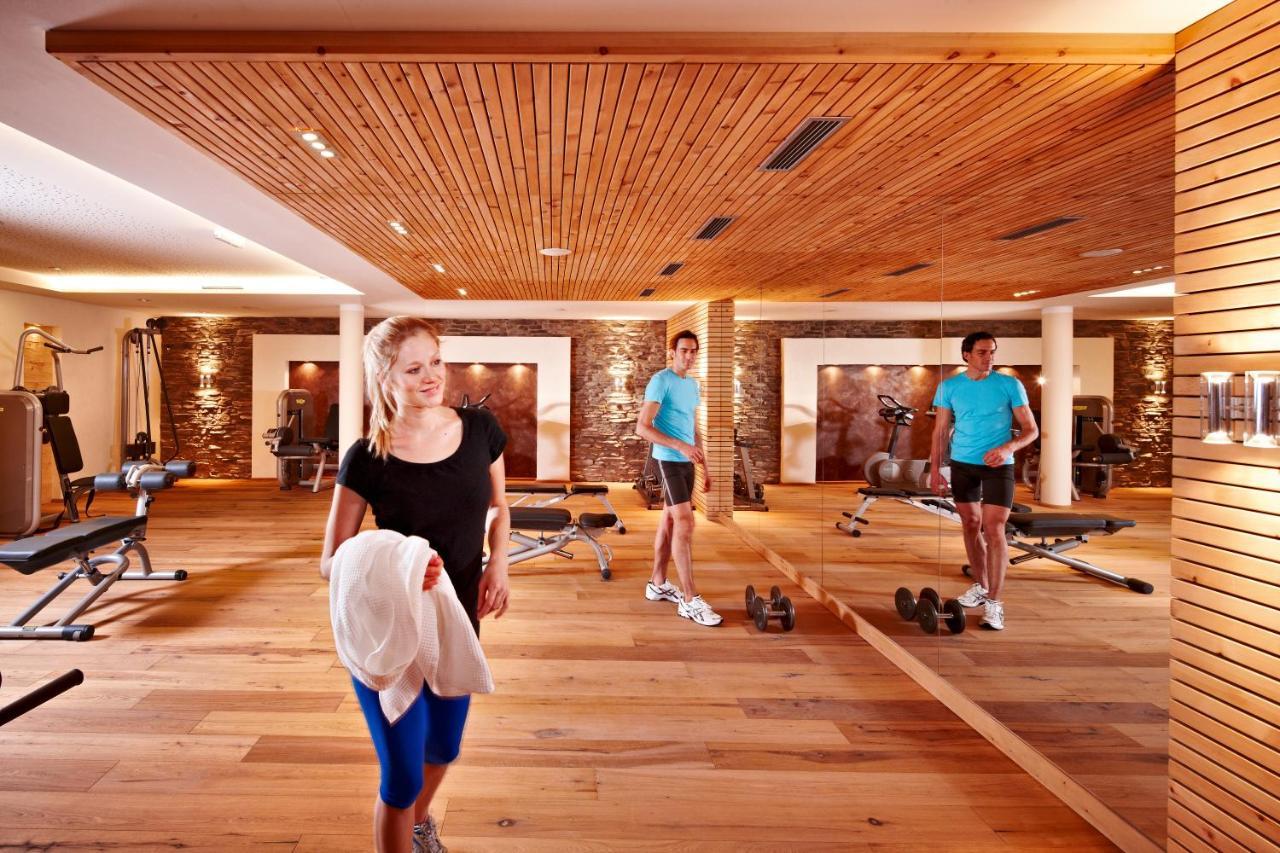 Hotel Berghof Crystal Spa & Sports Tux Kültér fotó
