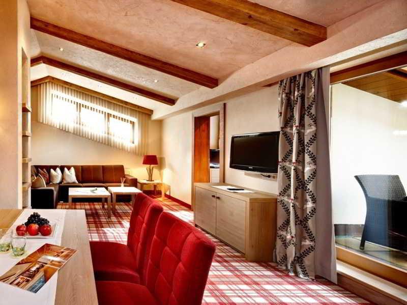 Hotel Berghof Crystal Spa & Sports Tux Kültér fotó